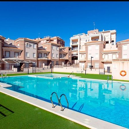 Adosado Obra Nueva Residencial De Lujo Villa ซานตาโปลา ภายนอก รูปภาพ